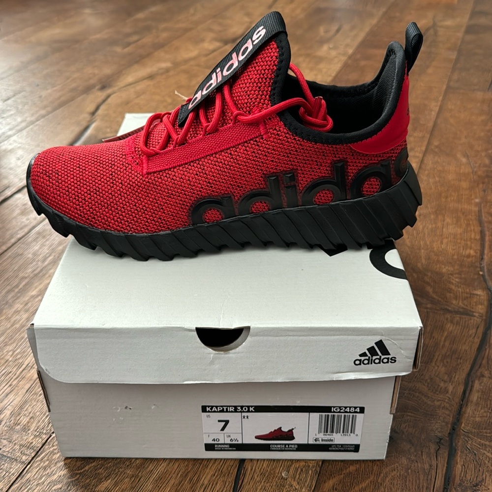 Brand new in box Adidas Kaptir 3.0k tennis shoes size 7